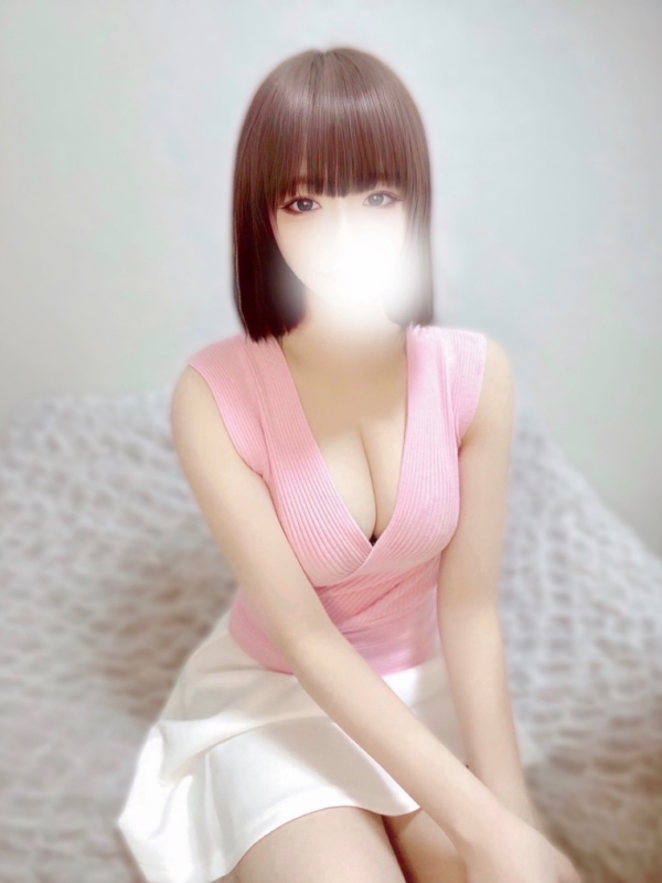 鹿目りあな